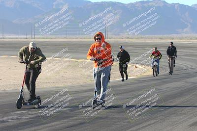 media/Jan-09-2025-Racers Edge (Thu) [[9e316ffd38]]/1-Around the Pits-Track Walk/